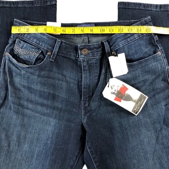 NWT Levis Sz33 Bold Curve Classic Straight Leg Jeans, Emroidered - Picture 12 of 15